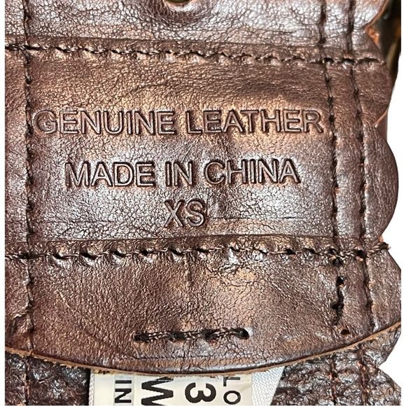 Beautiful Leather Belt with Laser Cut Pattern - Picture 7 of 9